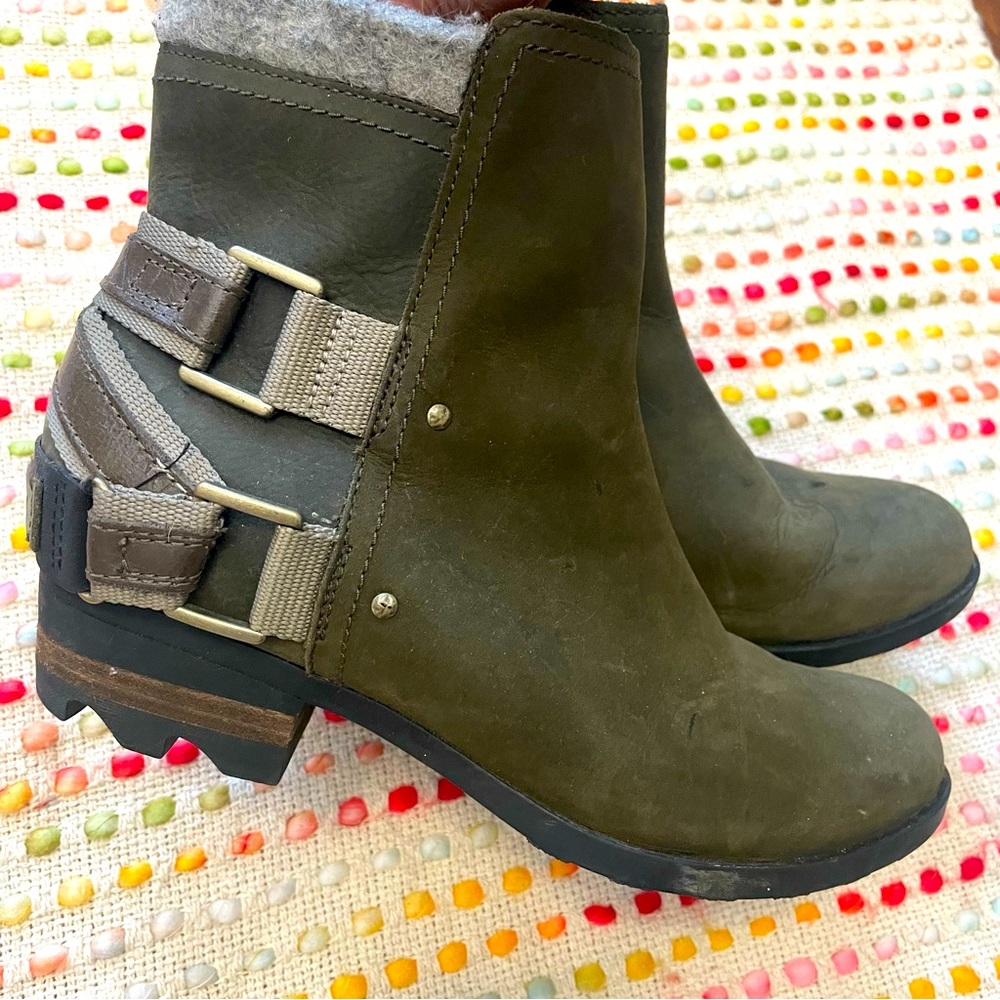 Sorel Lolla Ankle Booties